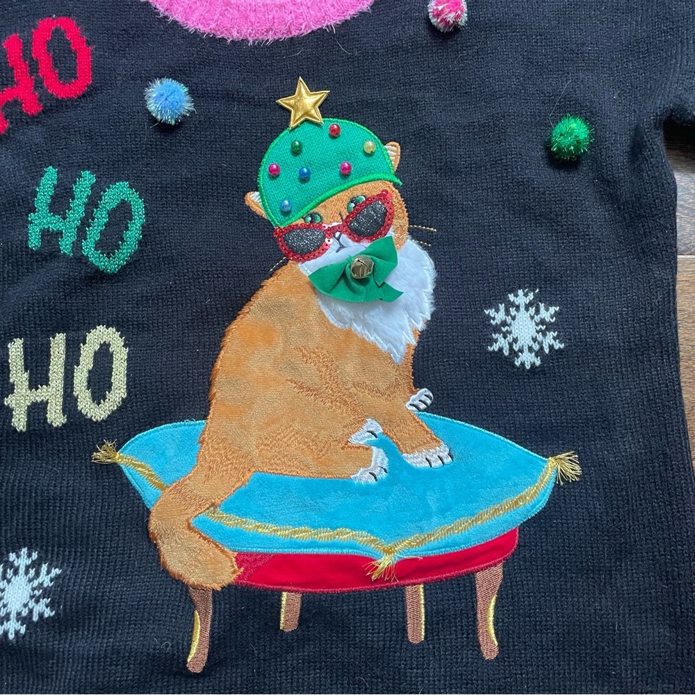 JOLLIDAYS Holiday Cat Graphic Sweater with Pink Trim Size Large - Picture 4 of 11